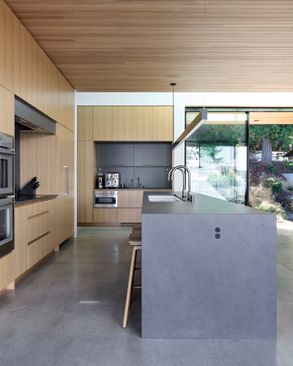 Layer House