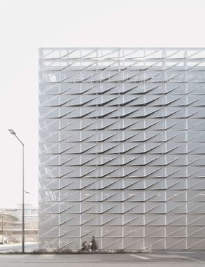 Neckarbogen Neighborhood Parking Garage