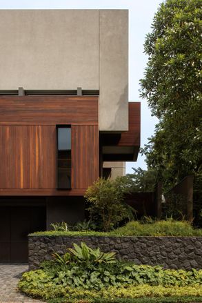Kenari House