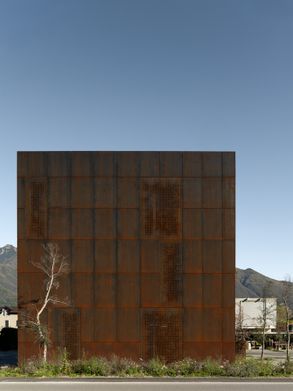 New Winery URS HAUSER
