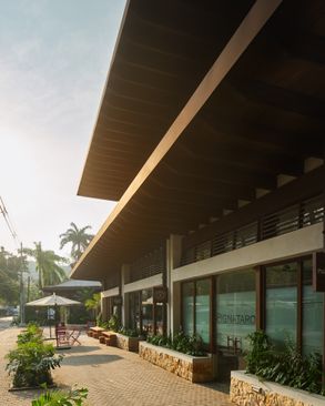 Plaza Pochote Commercial Center
