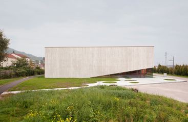 School Gymnasium in Neuves Maisons