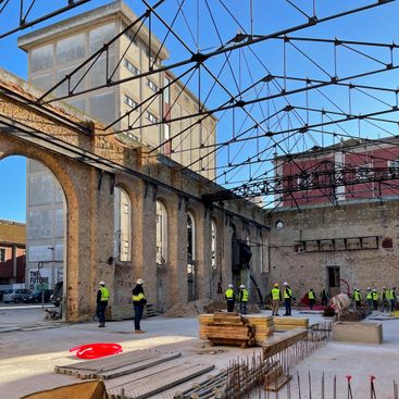 Transformation Of The Former Military Maintenance Power Plant Into The Browers Beato Microbrewery And Restaurant