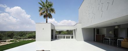 House m_p
