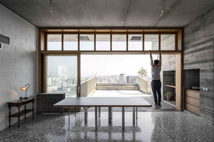 Le 13EME Roof Extension
