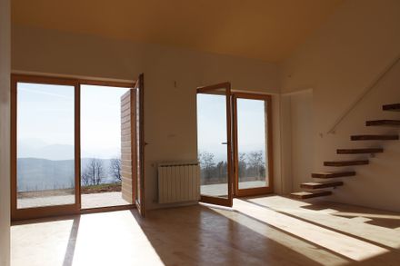 Nhrv House