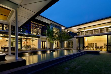 Zeta House