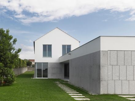 House In Coiros