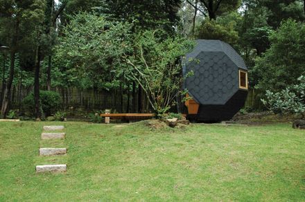 Habitable Polyhedron