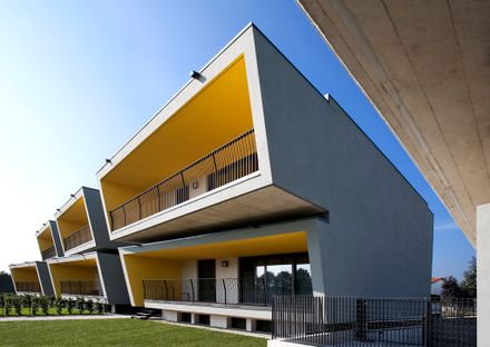 Shift Housing