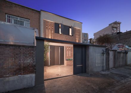 Khaneye Hayatdar House
