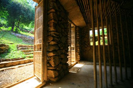 Suoi Re Village Community House