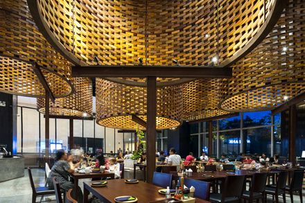 Pizza 4P’s Restaurant Landmark 72