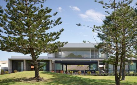 Stratum House in Hope Island