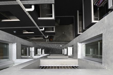 Fudomae Apartment With Six Voids
