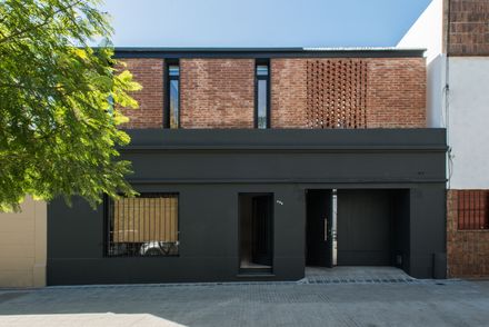 E9 House