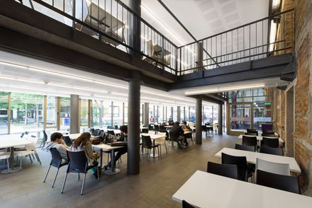 UC Casa Central's Student Cafeteria