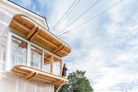 The Deformed Roof House of Furano