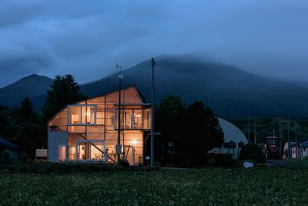 The Deformed Roof House of Furano
