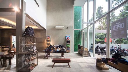 SIXPAX HQ