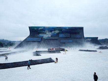 Unique Mount EMEI Theater