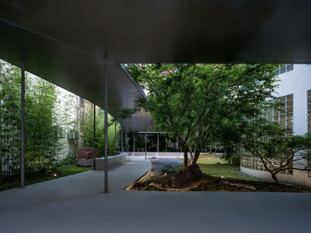 Dongyuan Neighborhood Committee Renovation