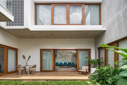 The Urban Courtyard Home
