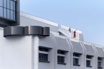 Jiangnan District Embroidered Garment Factory