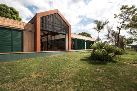 Fazenda Primavera House