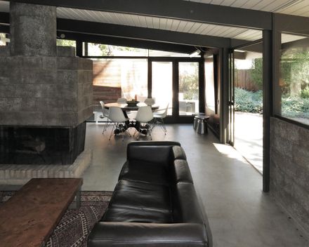 Gelb House