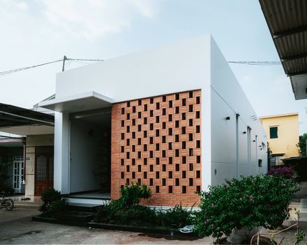 Small House 01
