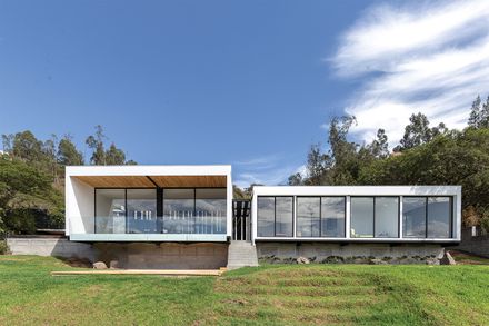 DA House