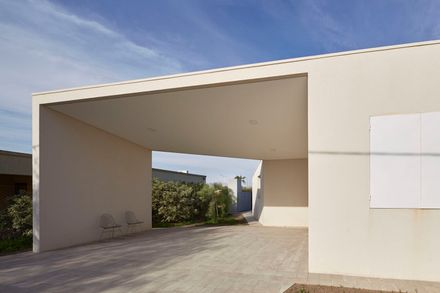 House in Roldan
