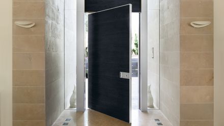 Oikos Synua Door