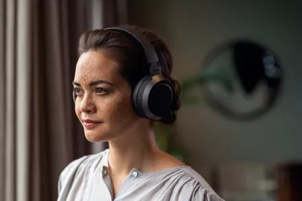 Philips Fidelio Over-ear Wireless Headphones