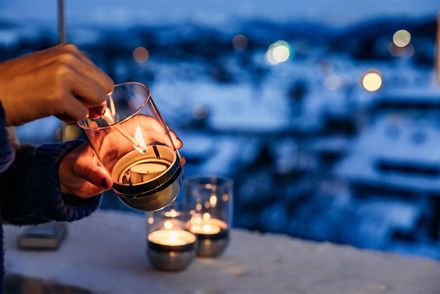 Hofats Gravity Candle Lantern