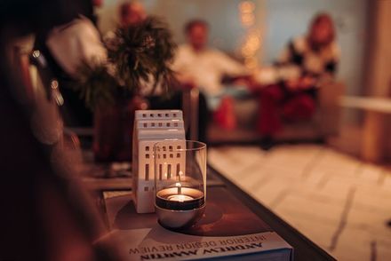 Hofats Gravity Candle Lantern