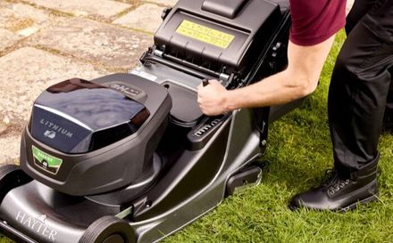 Hayter Harrier® 56 Pro 60v Battery Lawnmower