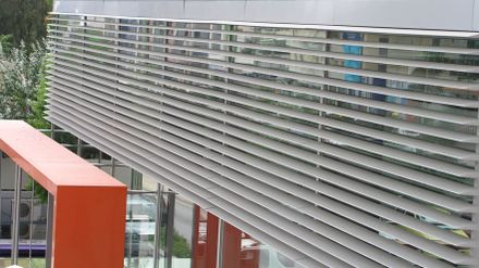 Alumil Smartia M5600 Solar Shading System
