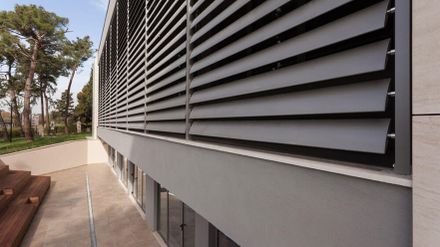 Alumil Smartia M5600 Solar Shading System