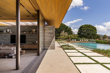 KH House