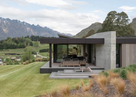 Oculus House