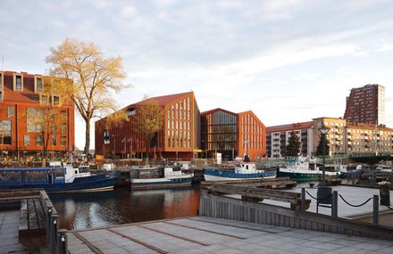 HANZA, Business Centre