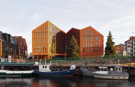HANZA, Business Centre