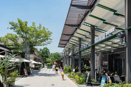 Spatial Renewal And Scene Stitching Of Birland Food Court
