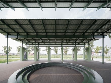 Grape Classroom In The Field