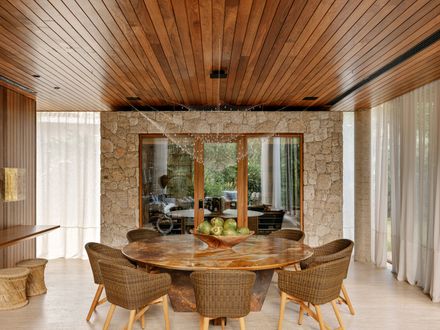 Iporanga Beach House