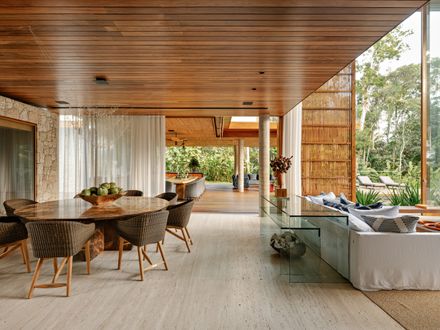 Iporanga Beach House
