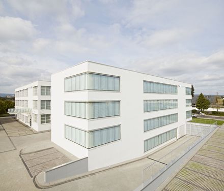 Office & Production Building Eckelmann AG