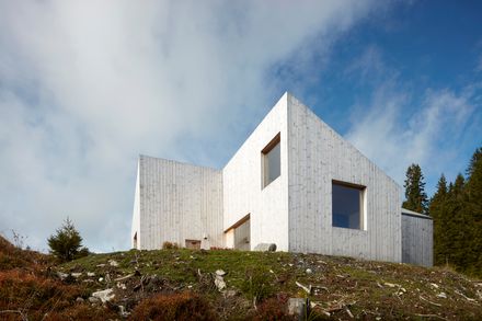 Mylla Cabin